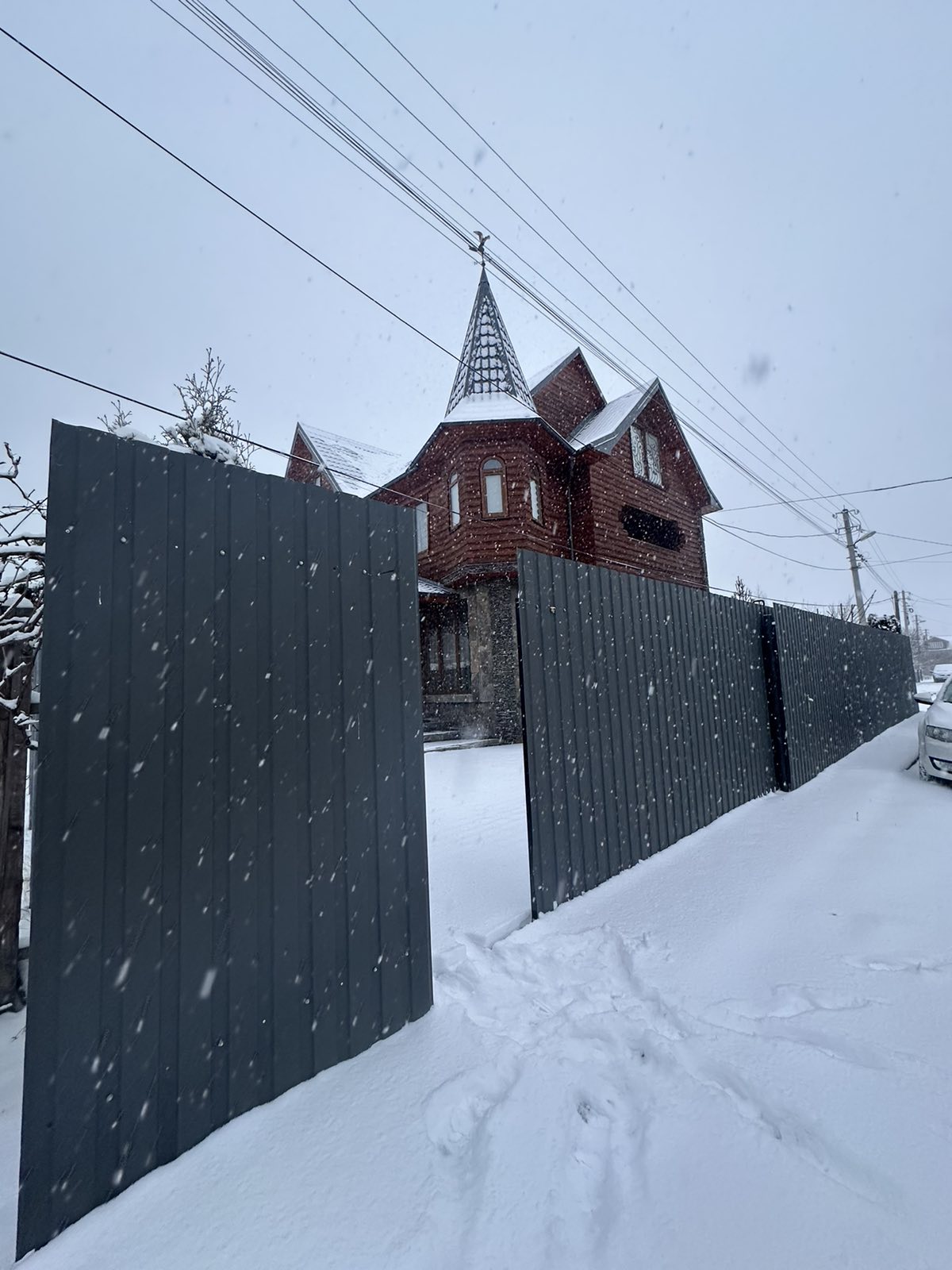 Фото 2 — Продаж - Готелі - - Ціна $295,000 - 1976