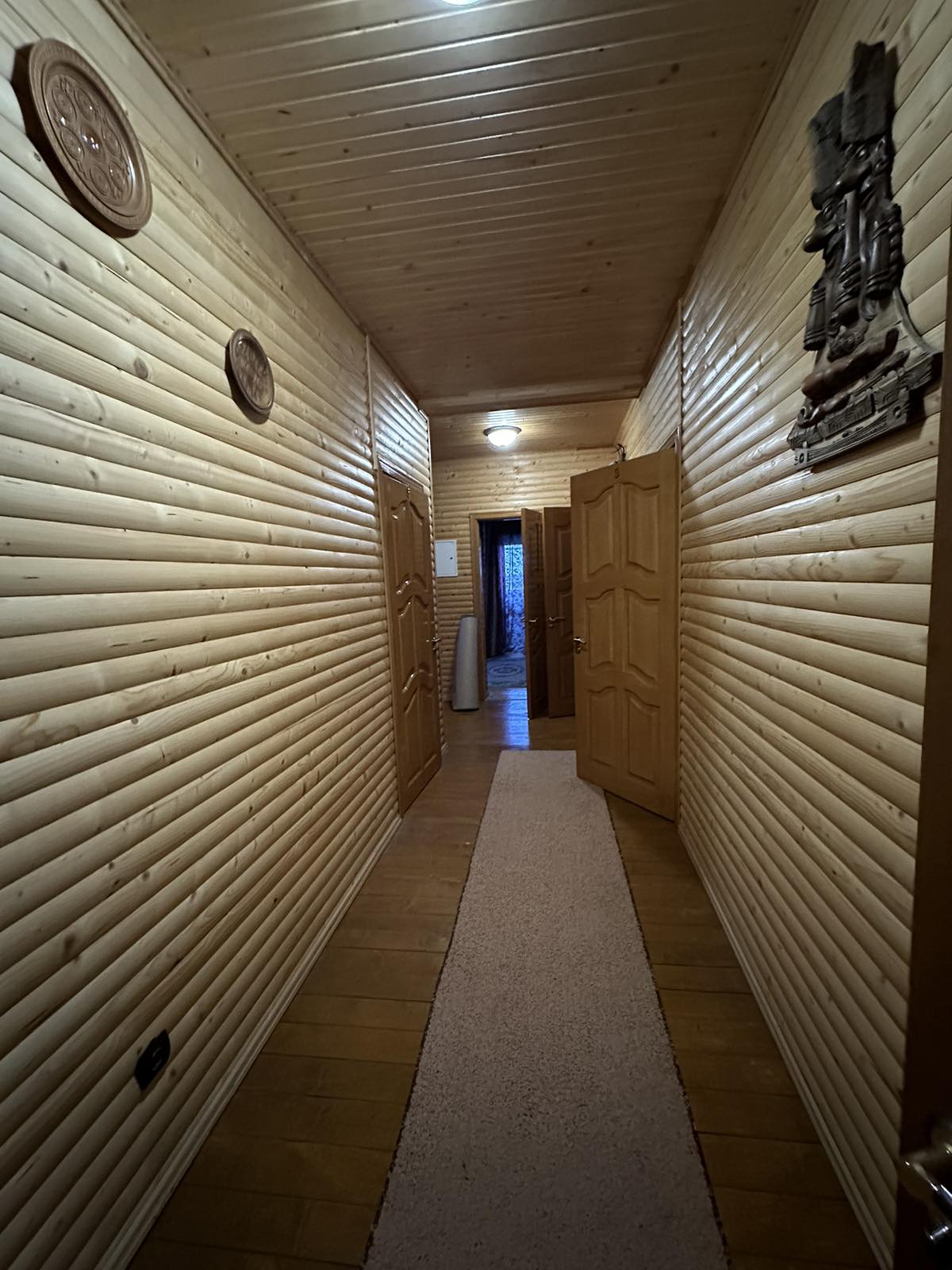 Фото 16 — Продаж - Готелі - - Ціна $295,000 - 1976