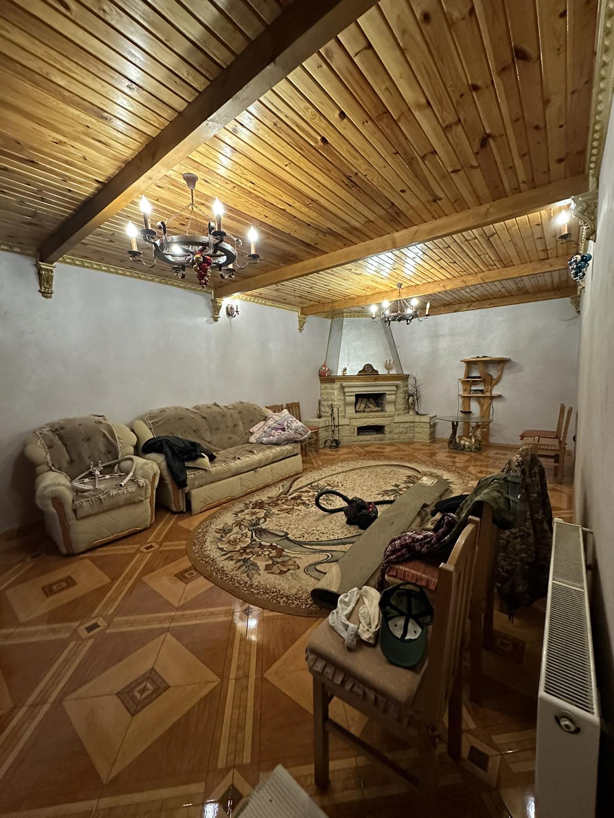 Фото 24 — Продаж - Готелі - - Ціна $295,000 - 1976