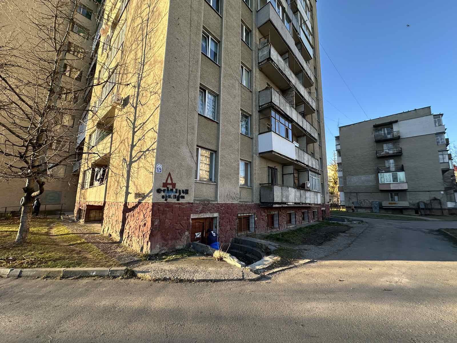 Фото 1 — Продаж - Приміщення вільного призначення - - Ціна $36,000 - 1992