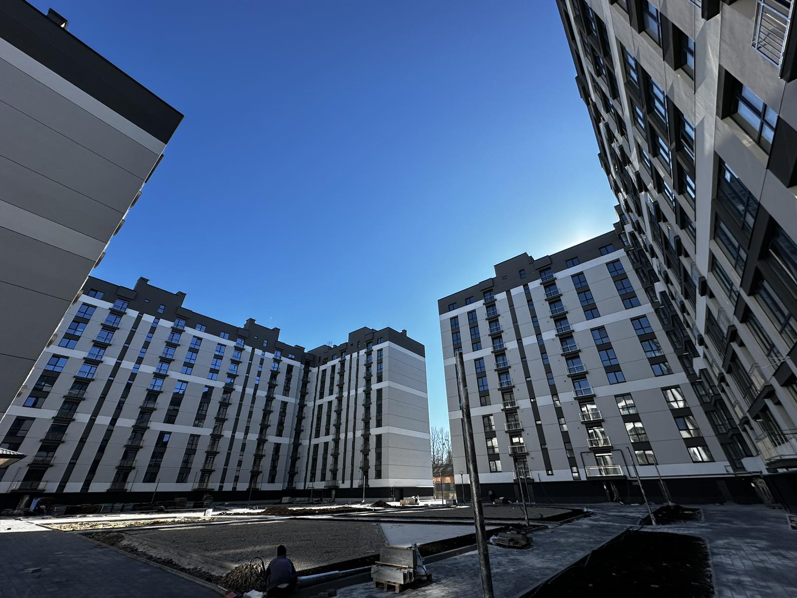 Фото 1 — Продаж - Квартира - 3 Кімнати - Ціна $167,000 - 2042