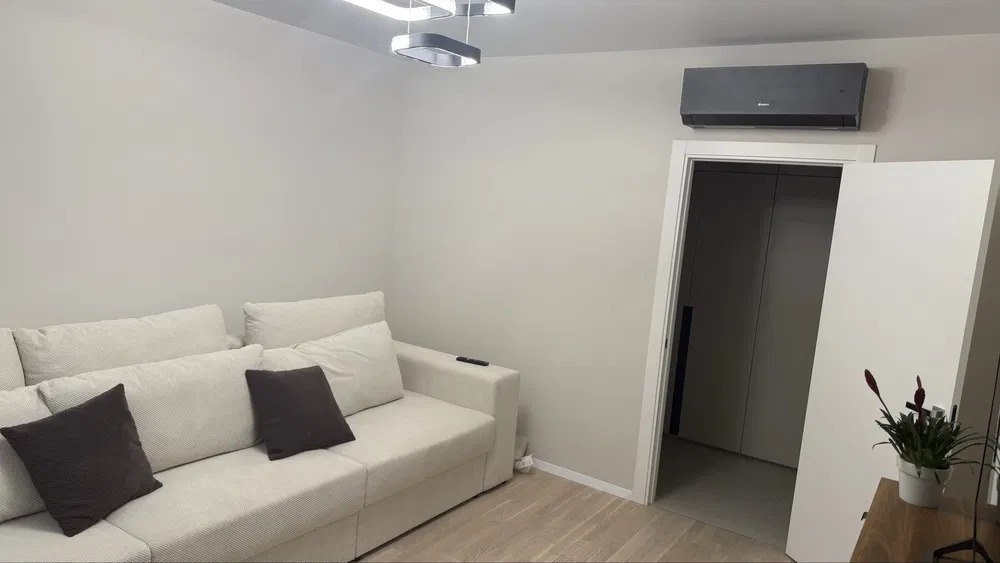 Фото 5 — Продаж - Квартира - 3 Кімнати - Ціна $167,000 - 2042