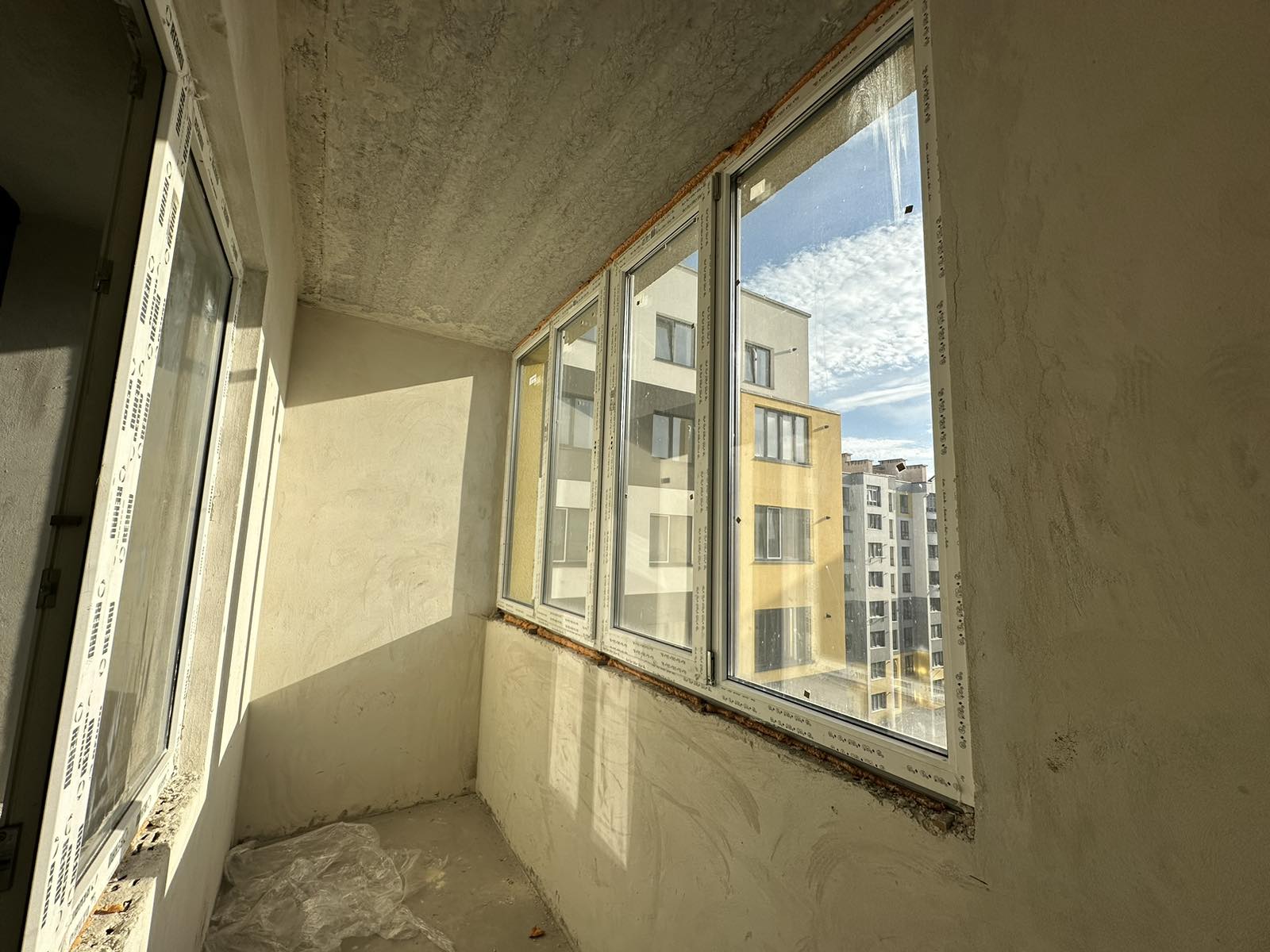 Фото 11 — Продаж - Квартира - 2 Кімнати - Ціна $77,500 - 2225