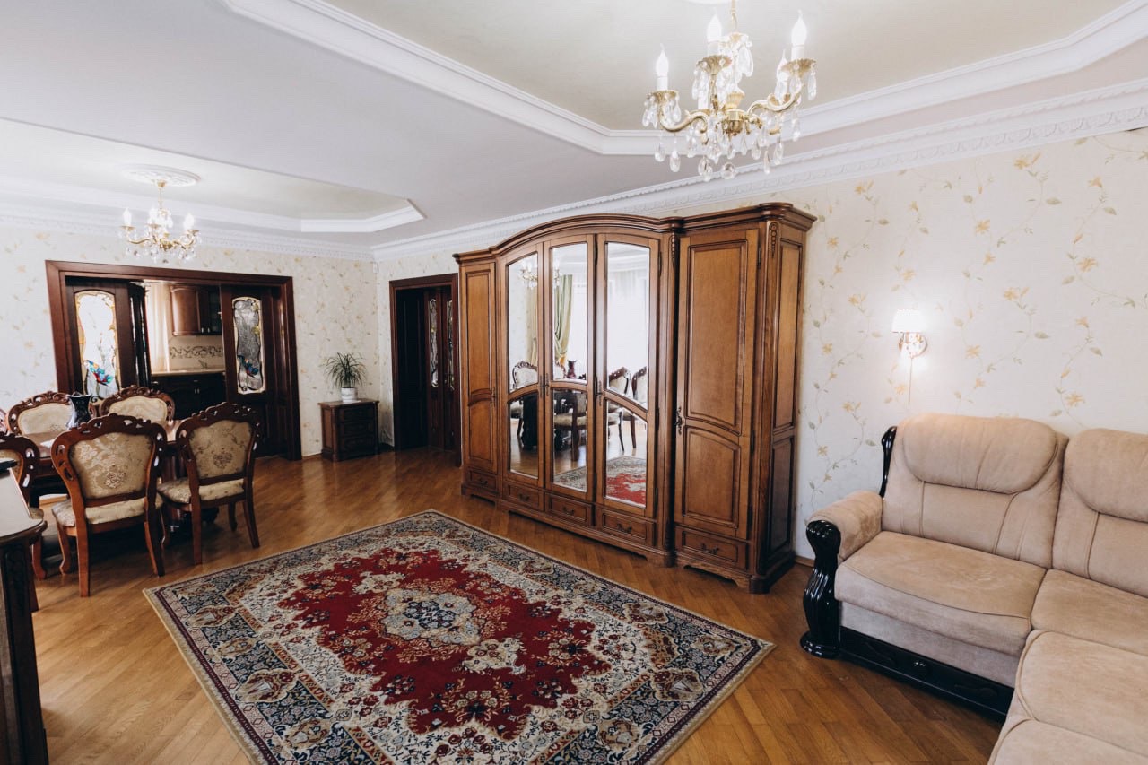 Фото 30 — Продаж - Будинок - - Ціна $425,000 - 2282