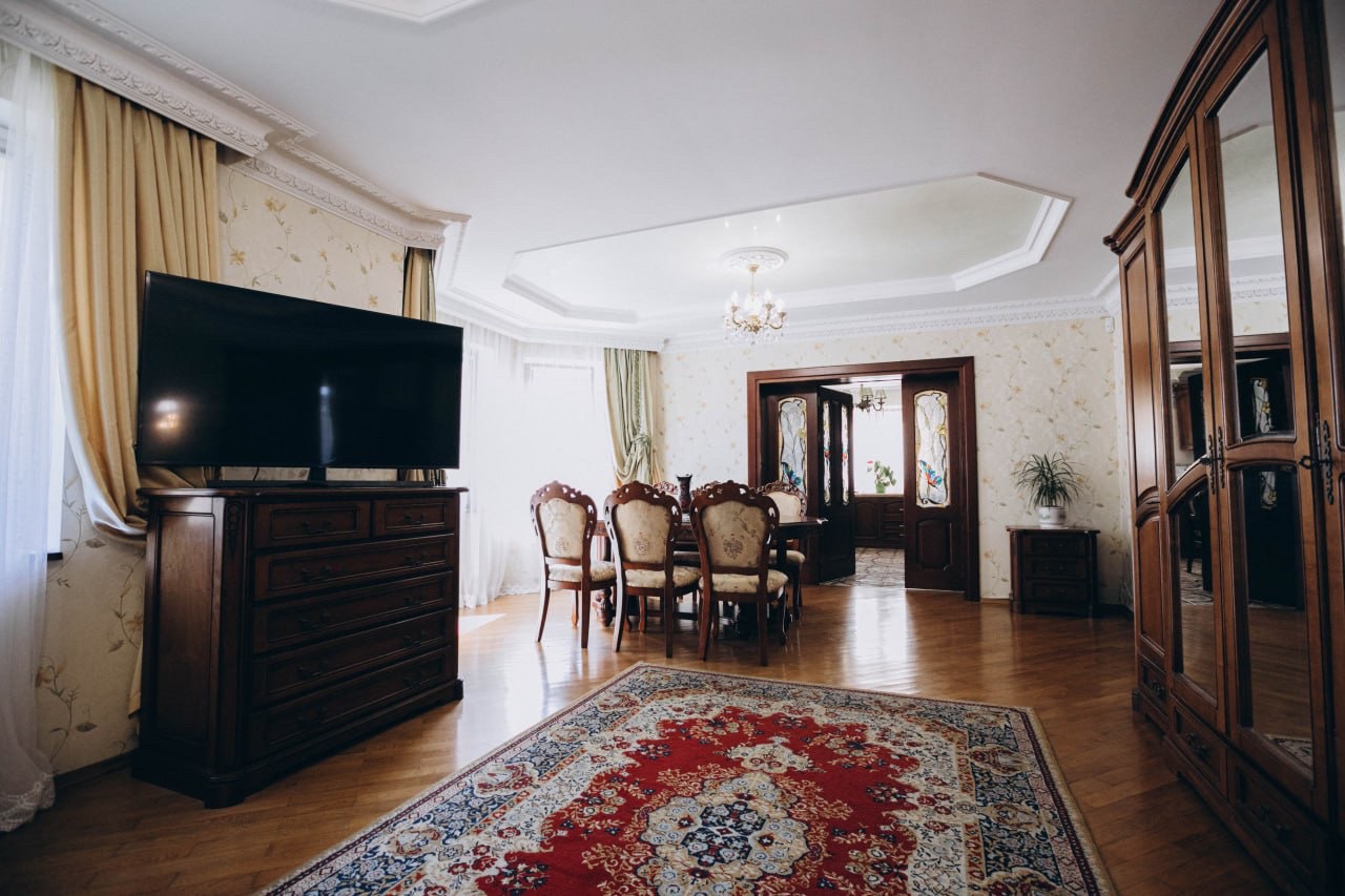 Фото 32 — Продаж - Будинок - - Ціна $425,000 - 2282