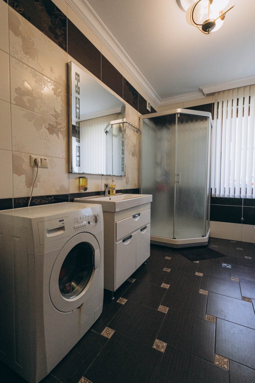 Фото 66 — Продаж - Будинок - - Ціна $425,000 - 2282