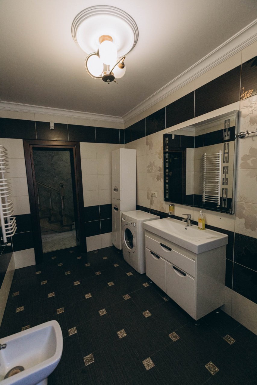 Фото 67 — Продаж - Будинок - - Ціна $425,000 - 2282