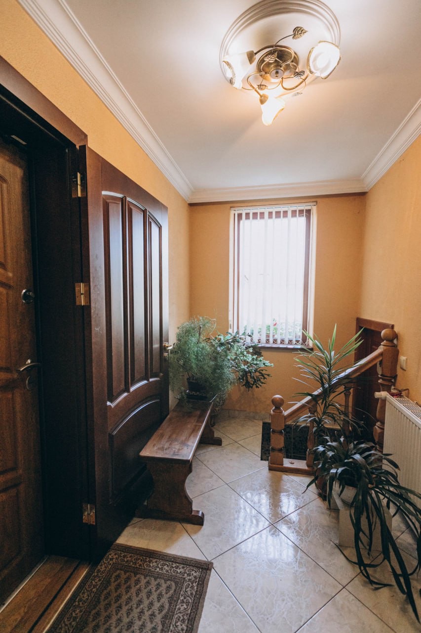 Фото 74 — Продаж - Будинок - - Ціна $425,000 - 2282