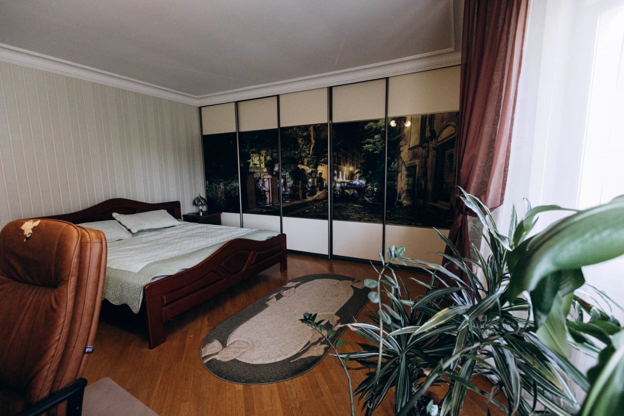 Фото 88 — Продаж - Будинок - - Ціна $425,000 - 2282