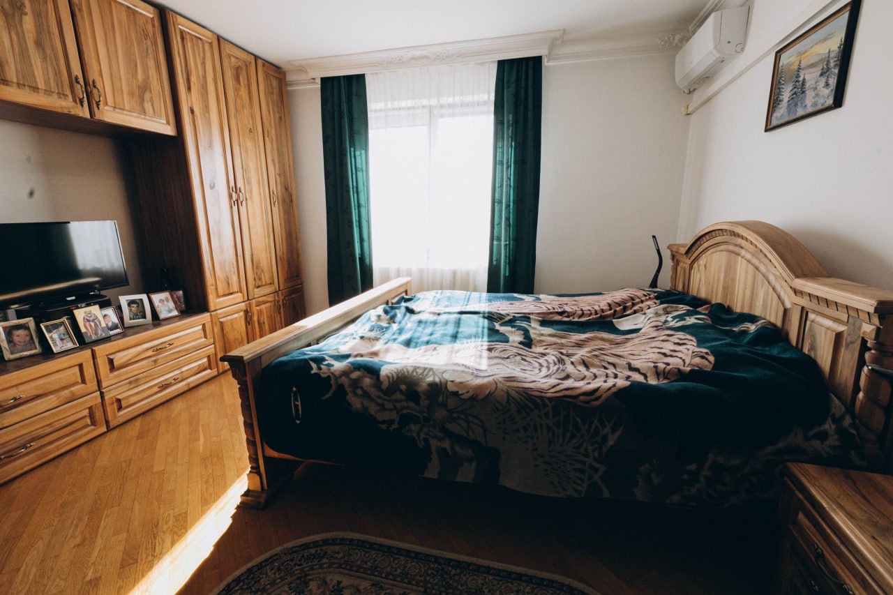 Фото 99 — Продаж - Будинок - - Ціна $425,000 - 2282