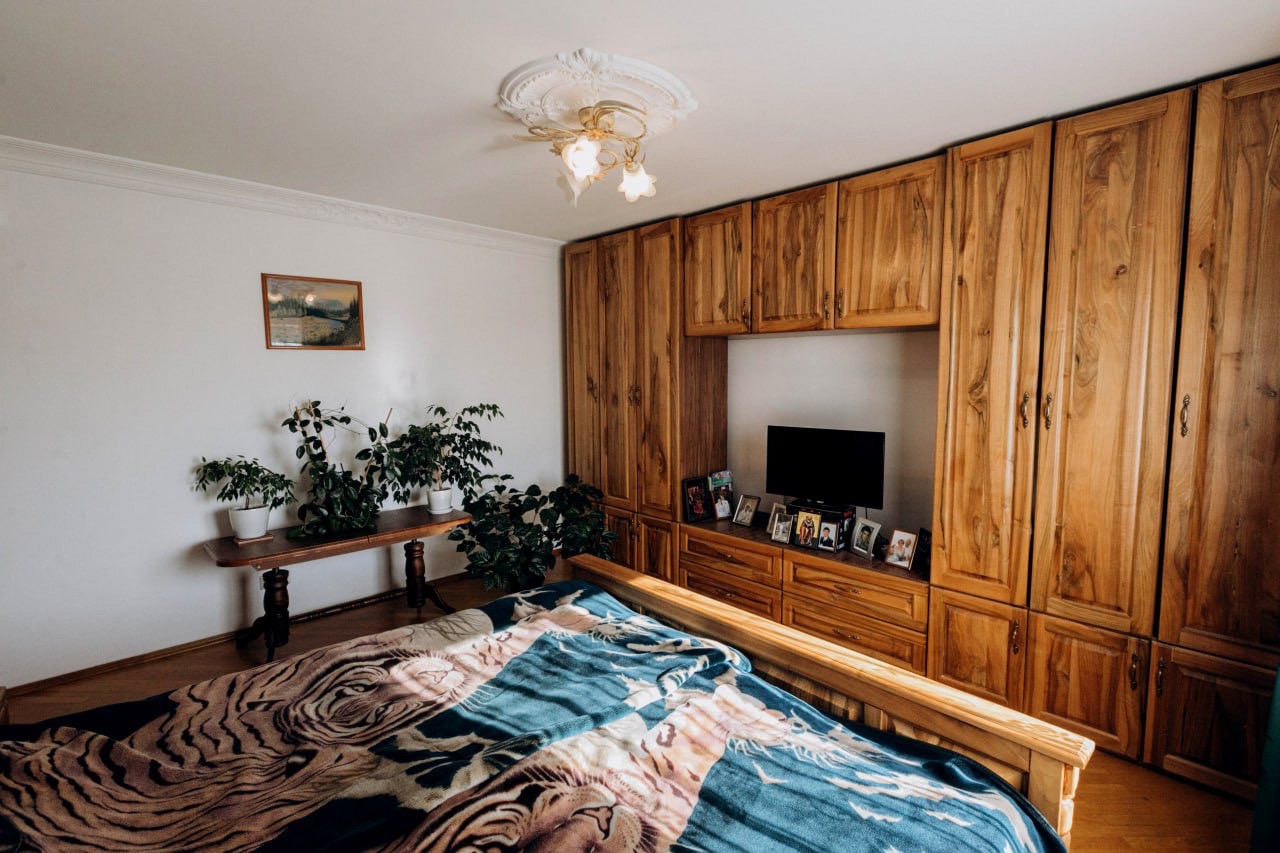 Фото 102 — Продаж - Будинок - - Ціна $425,000 - 2282