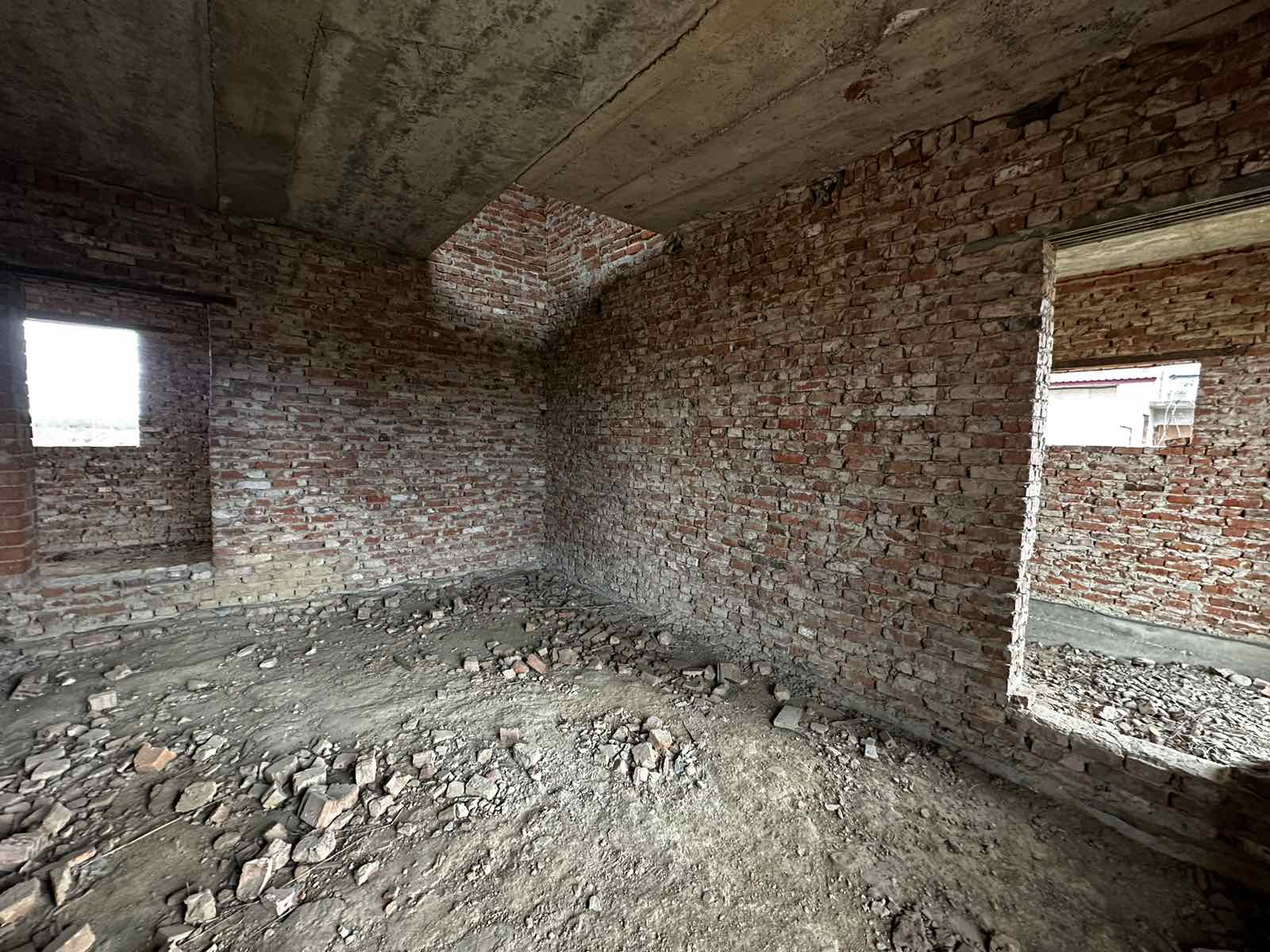 Фото 14 — Продаж - Будинок - - Ціна $70,000 - 2379
