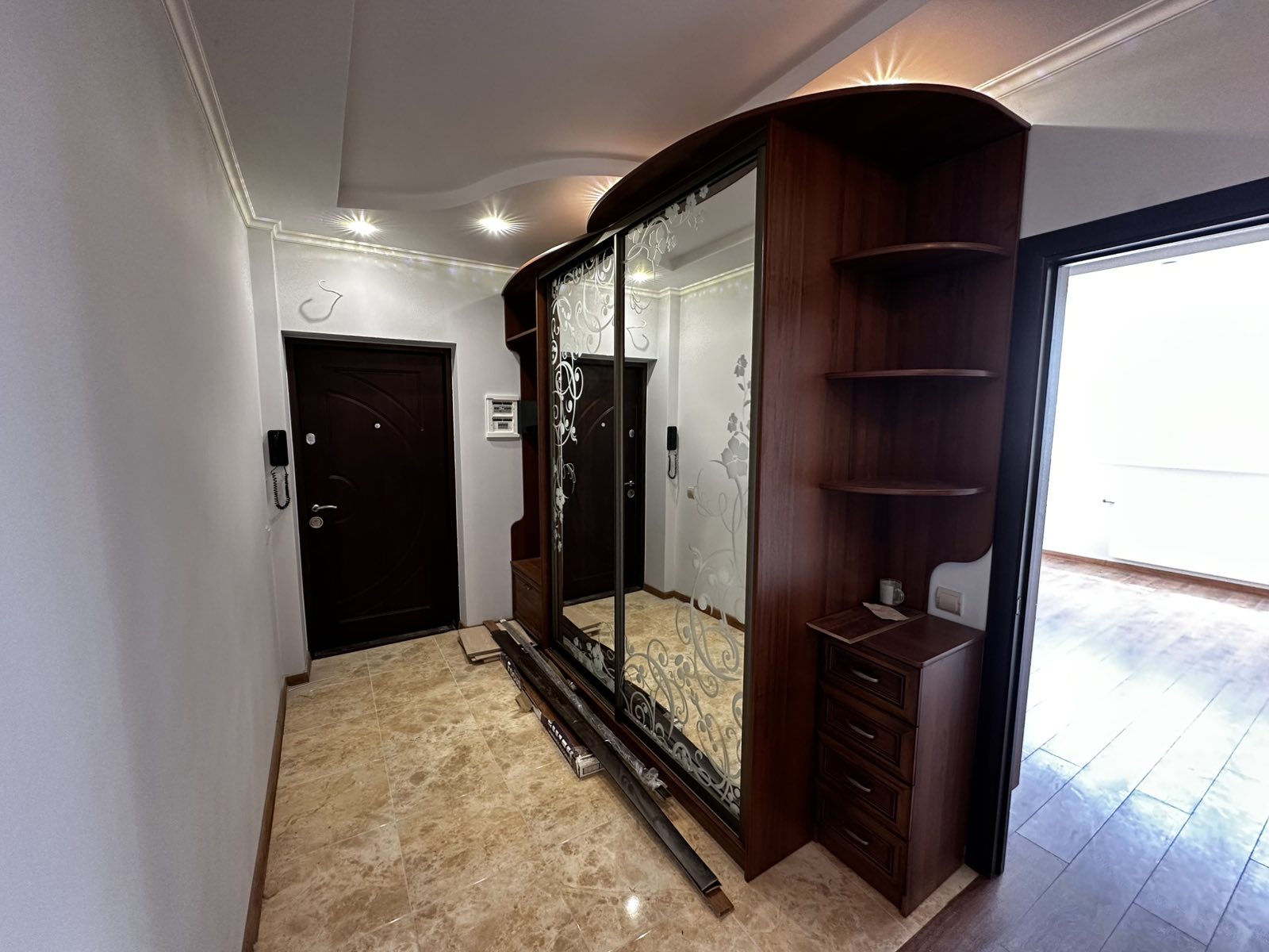 Фото 10 — Продаж - Квартира - 3 Кімнати - Ціна $132,500 - 2465