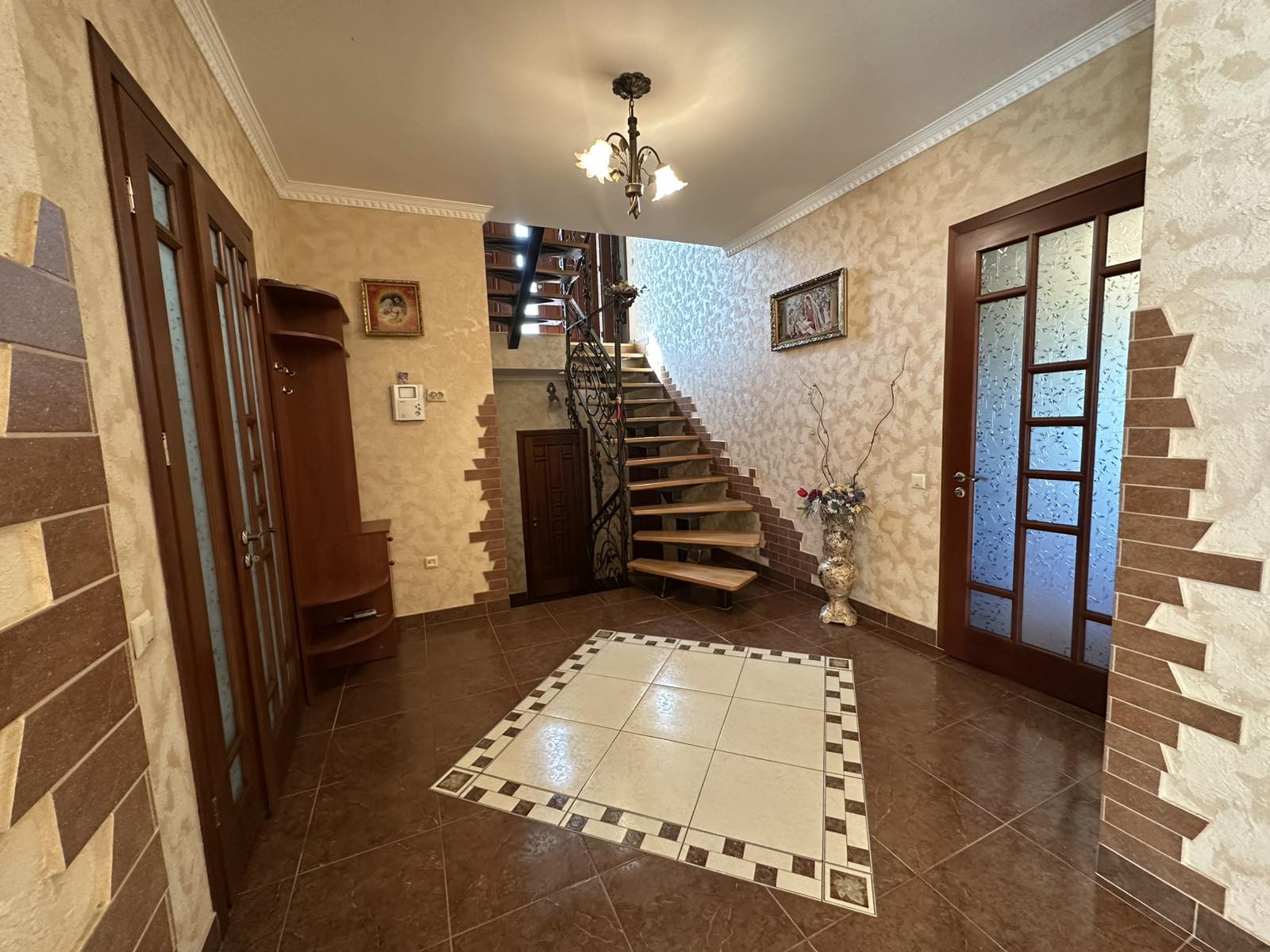 Фото 14 — Продаж - Будинок - - Ціна $214,000 - 2477