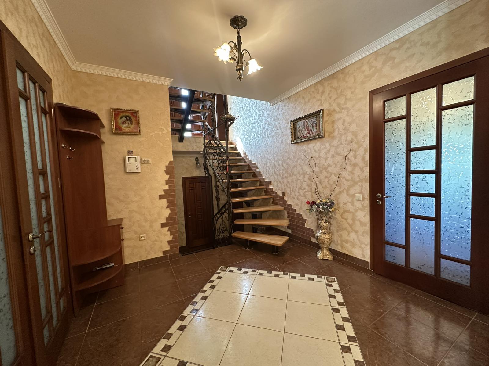 Фото 15 — Продаж - Будинок - - Ціна $214,000 - 2477