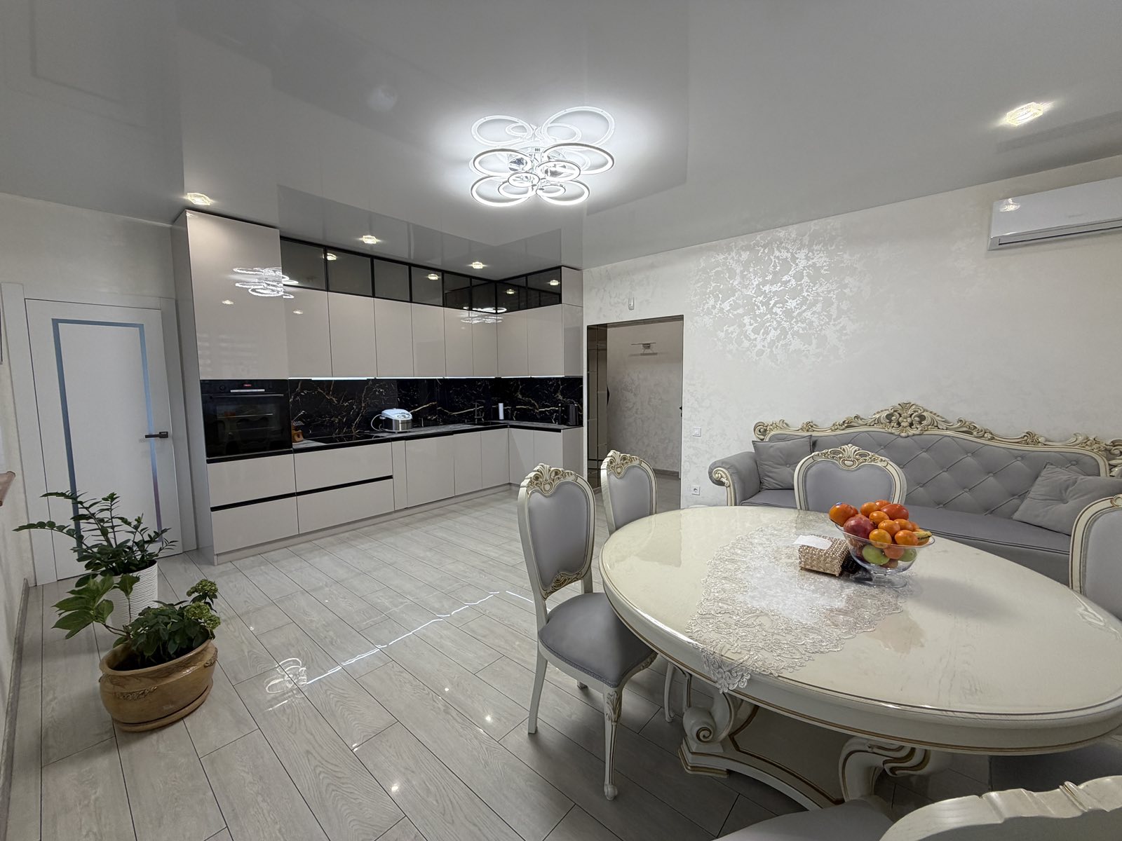 Фото 7 — Продаж - Будинок - - Ціна $380,000 - 2523
