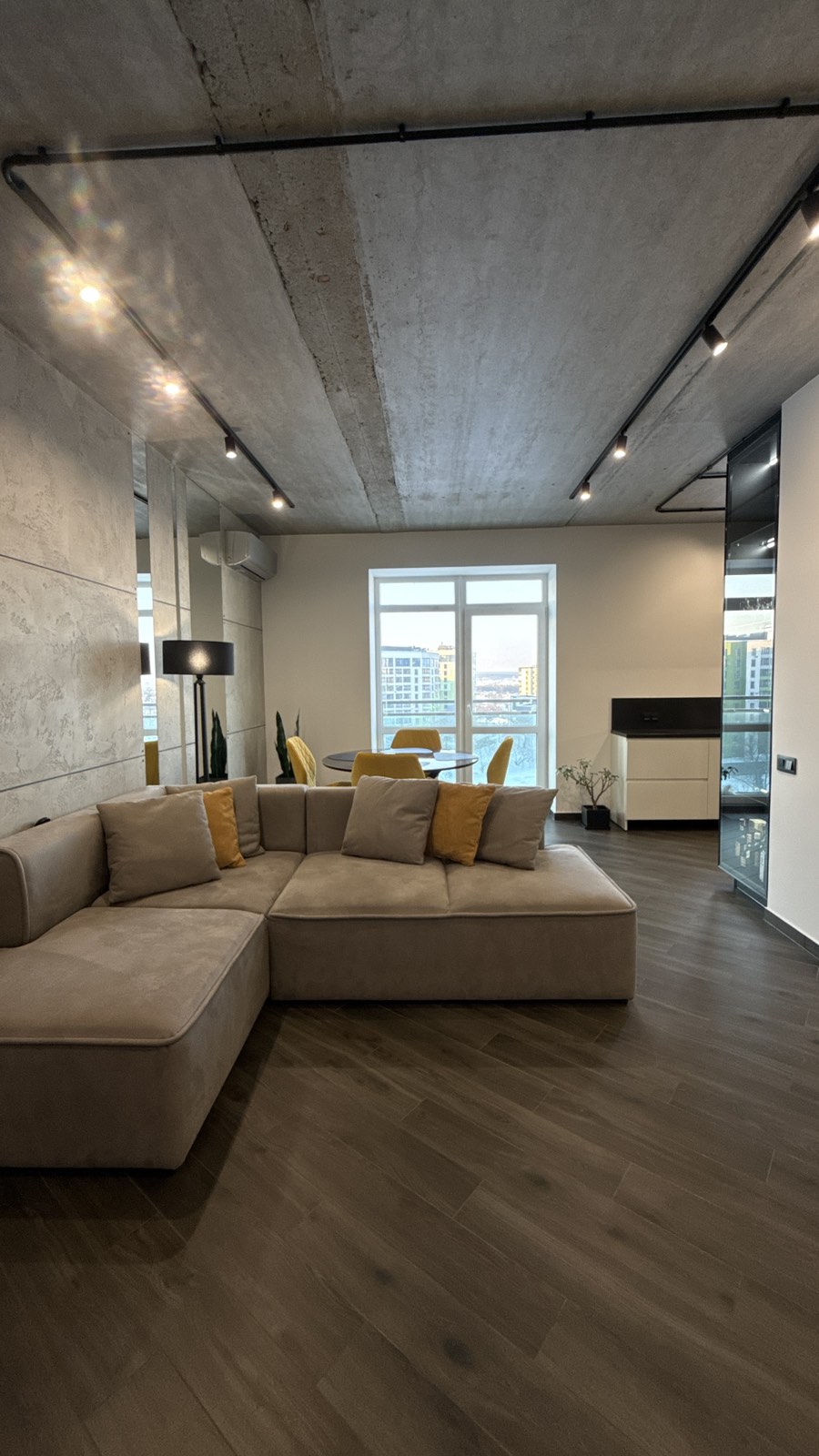 Фото 14 — Продаж - Квартира - 2 Кімнати - Ціна $165,000 - 2555