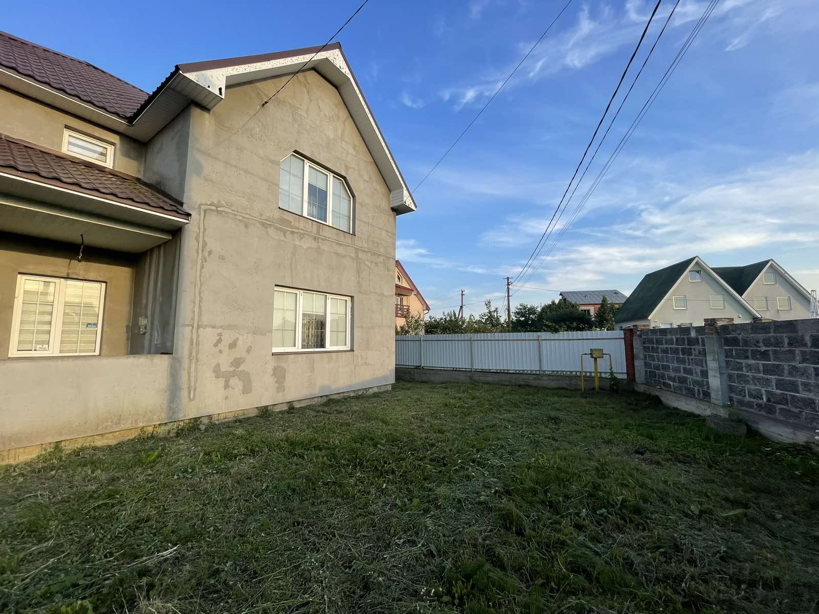 Фото 3 — Продаж - Будинок - - Ціна $188,000 - 1764